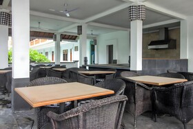 Capital O 93809 Wida Hotel