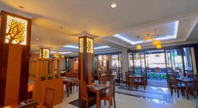 Champlung Mas Hotel