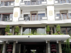 Champlung Mas Hotel