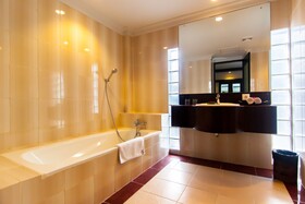 Champlung Mas Hotel