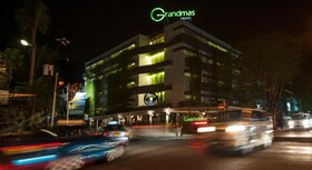 GrandMas Plus Hotel Legian