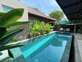 Legian Beach Hotel