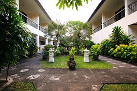 Legian Paradiso Hotel
