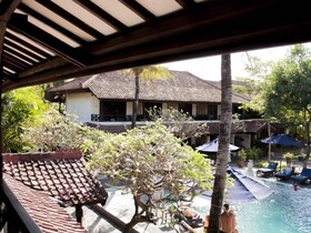 Legian Paradiso Hotel