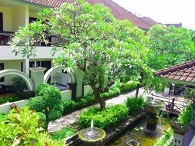 Legian Paradiso Hotel