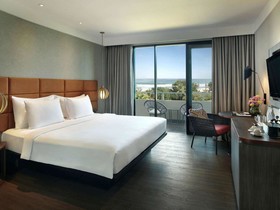 Pullman Bali Legian Beach