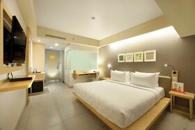 SEVN Legian Hotel