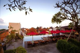 SEVN Legian Hotel