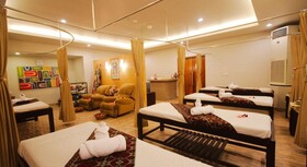 SEVN Legian Hotel
