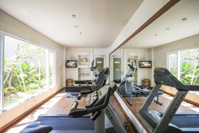 SEVN Legian Hotel