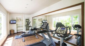 SEVN Legian Hotel