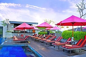 SEVN Legian Hotel