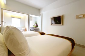 SEVN Legian Hotel