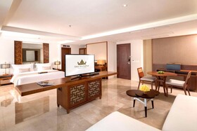 The Bandha Hotel & Suites