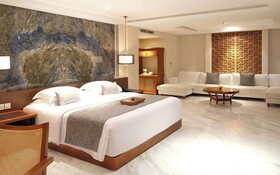 The Bandha Hotel & Suites