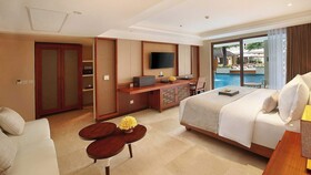 The Bandha Hotel & Suites