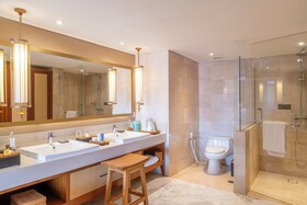 The Bandha Hotel & Suites