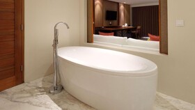 The Bandha Hotel & Suites