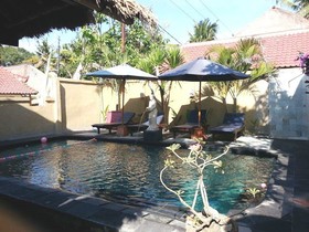 Adi Bungalow