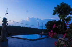 Dimas Huts Lembongan