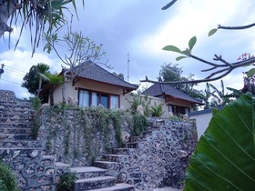 Lembongan Cliff Villas