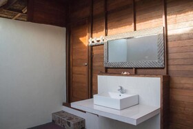 Lembongan Mantra Huts