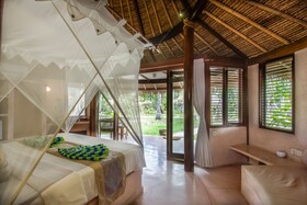 Le Nusa Beach Club