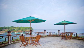 Mushroom Beach Bungalow