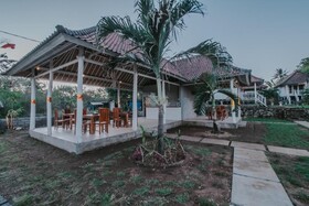 Paluh Beach Huts