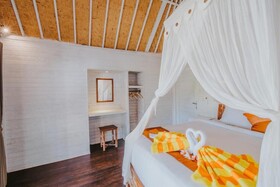 Paluh Beach Huts