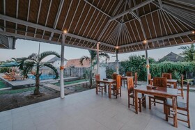 Paluh Beach Huts