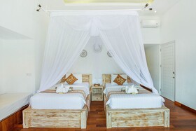 Sanghyang Bay Villas