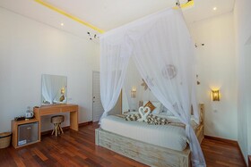 Sanghyang Bay Villas