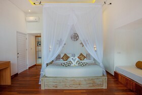 Sanghyang Bay Villas