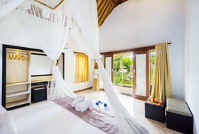Song Bintang Cottages