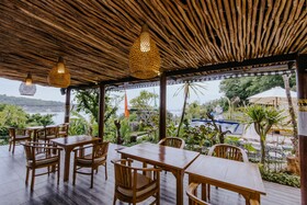 Sunday Huts Lembongan
