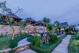 Sunday Huts Lembongan