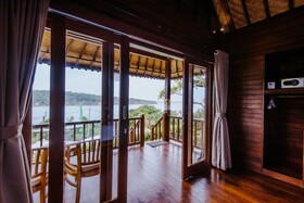 Sunday Huts Lembongan