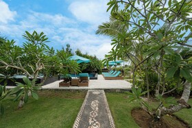 The Cubang Huts Lembongan