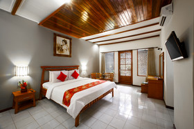 Bali Taman Beach Resort & Spa