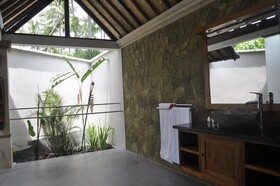 Bali Santi Bungalows