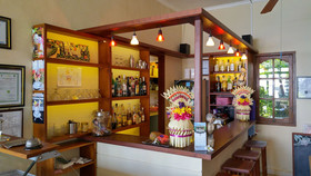 Nusa Indah Bungalows & Villa