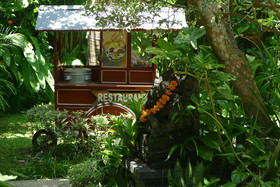 Nusa Indah Bungalows & Villa