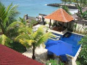 Nusa Indah Bungalows & Villa