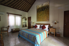 Nusa Indah Bungalows & Villa