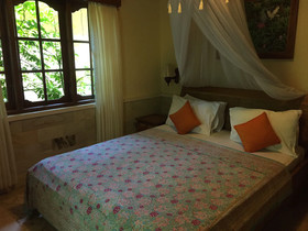 Nusa Indah Bungalows & Villa