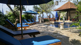 Nusa Indah Bungalows & Villa