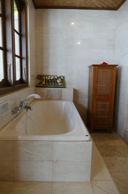Nusa Indah Bungalows & Villa
