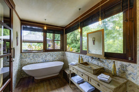 Villa Manis Beachfront