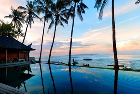 Villa Manis Beachfront